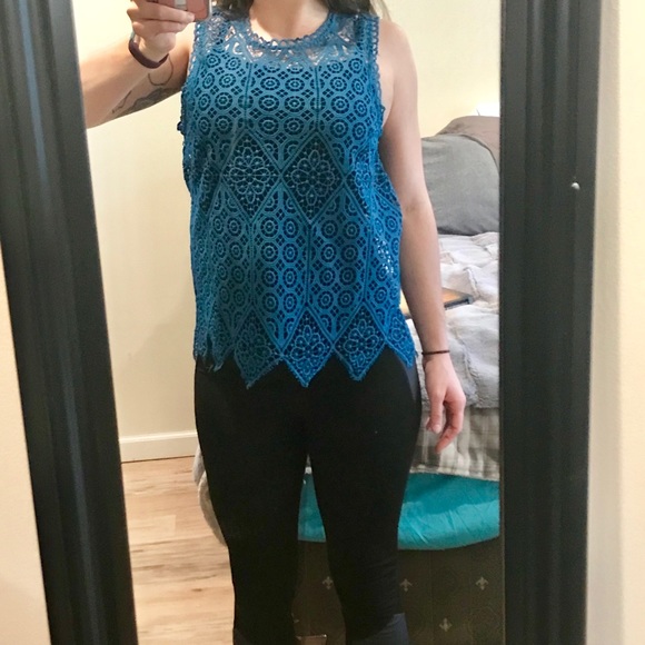 🎀NWT🎀 Deletta Anthropologie Blue Eyelet Tank - Picture 4 of 7